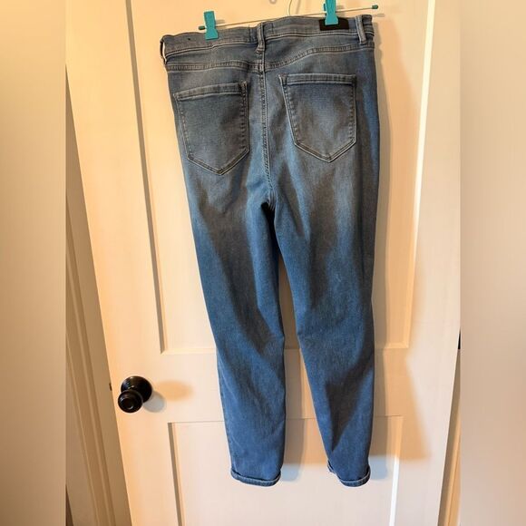 NICOLE MILLER BRAND. WOMENS JEANS - Picture 3 of 5